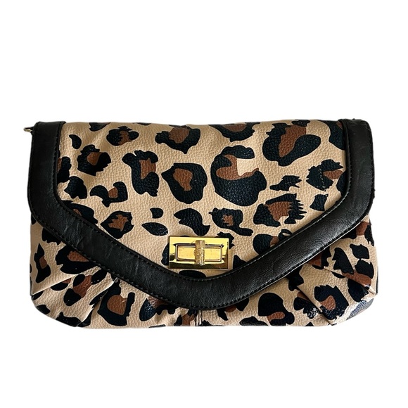 Aldo Handbags - ALDO Brown Cream Black Cheetah Jaguar Clutch Purse Red Inside